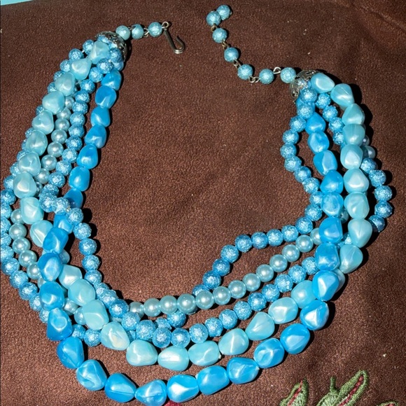 Vintage Jewelry - •vintage• blue bead 5 strand necklace 🐈‍⬛
